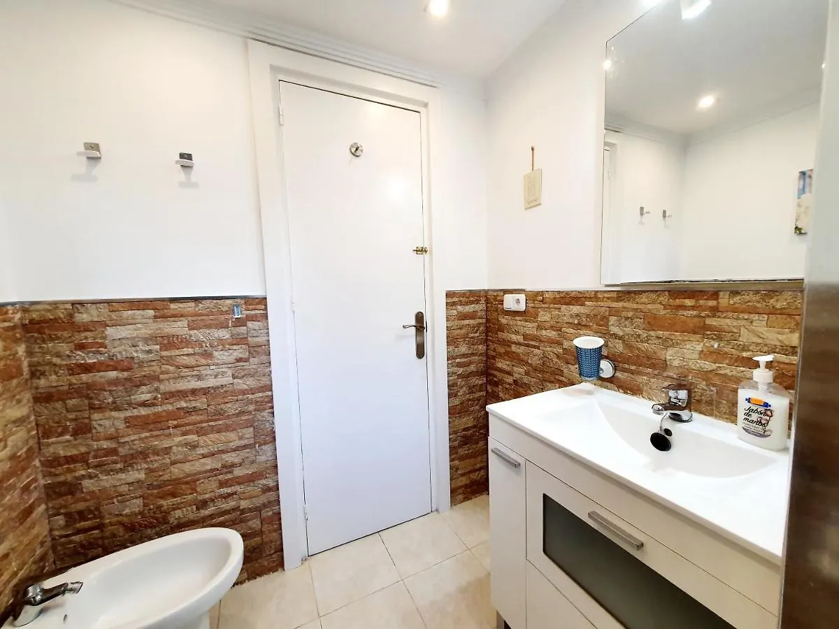 Low Cost Rooms Fuengirola Homestay