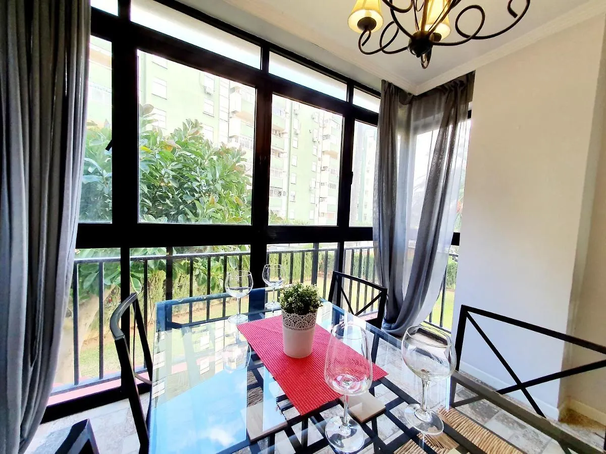 Low Cost Rooms Fuengirola 0*,