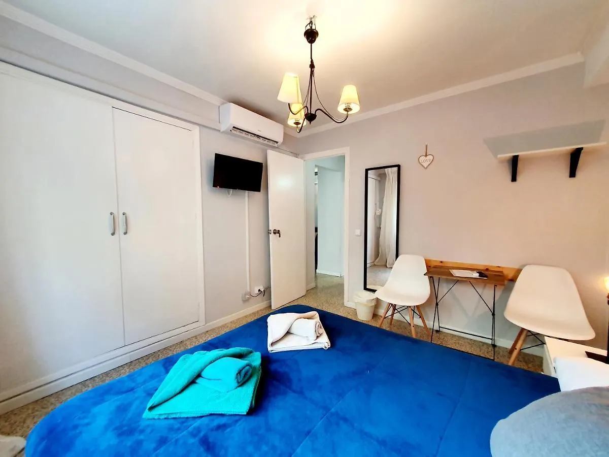 Low Cost Rooms Fuengirola Homestay
